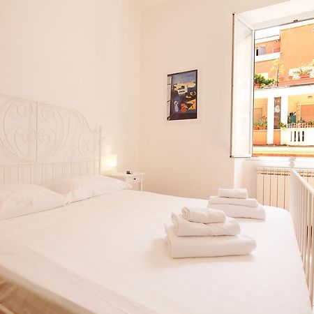 רומא Colosseum Super Family Apartment מראה חיצוני תמונה