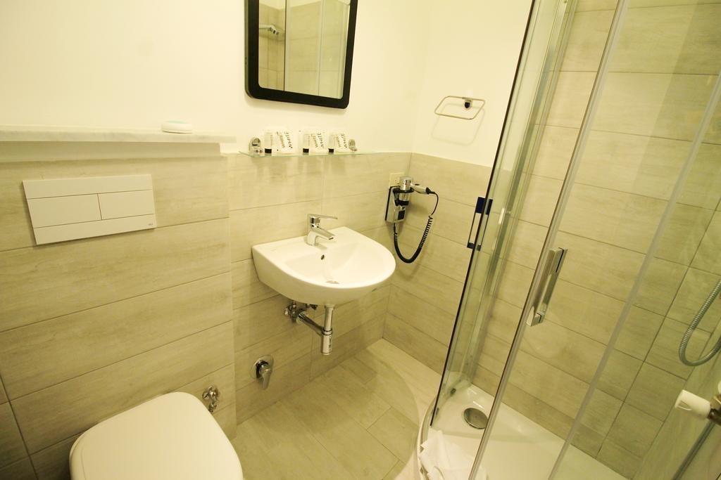 רומא Colosseum Super Family Apartment מראה חיצוני תמונה